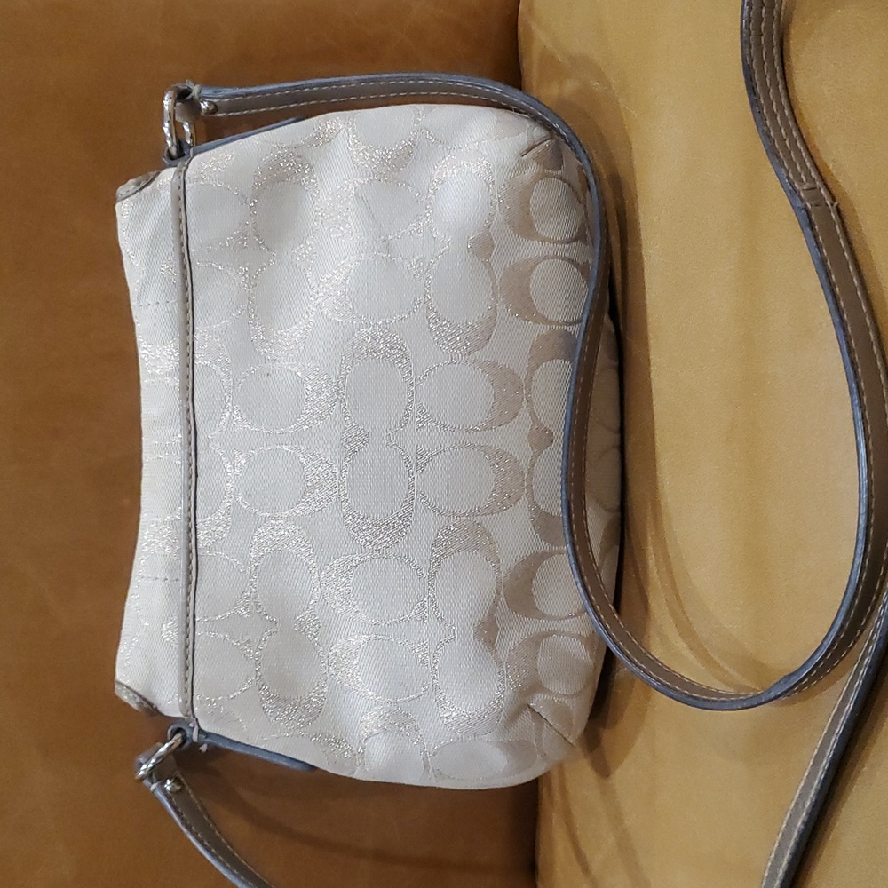 Coach Soho Vintage Canvas & Leather Gold Monogrammed Crossbody Bag - Picture 6 of 17